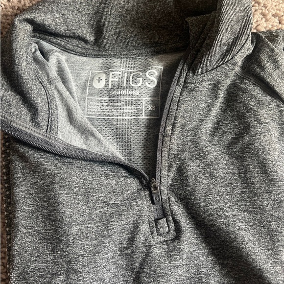 Figs Clothing Top - Picture 4 of 4